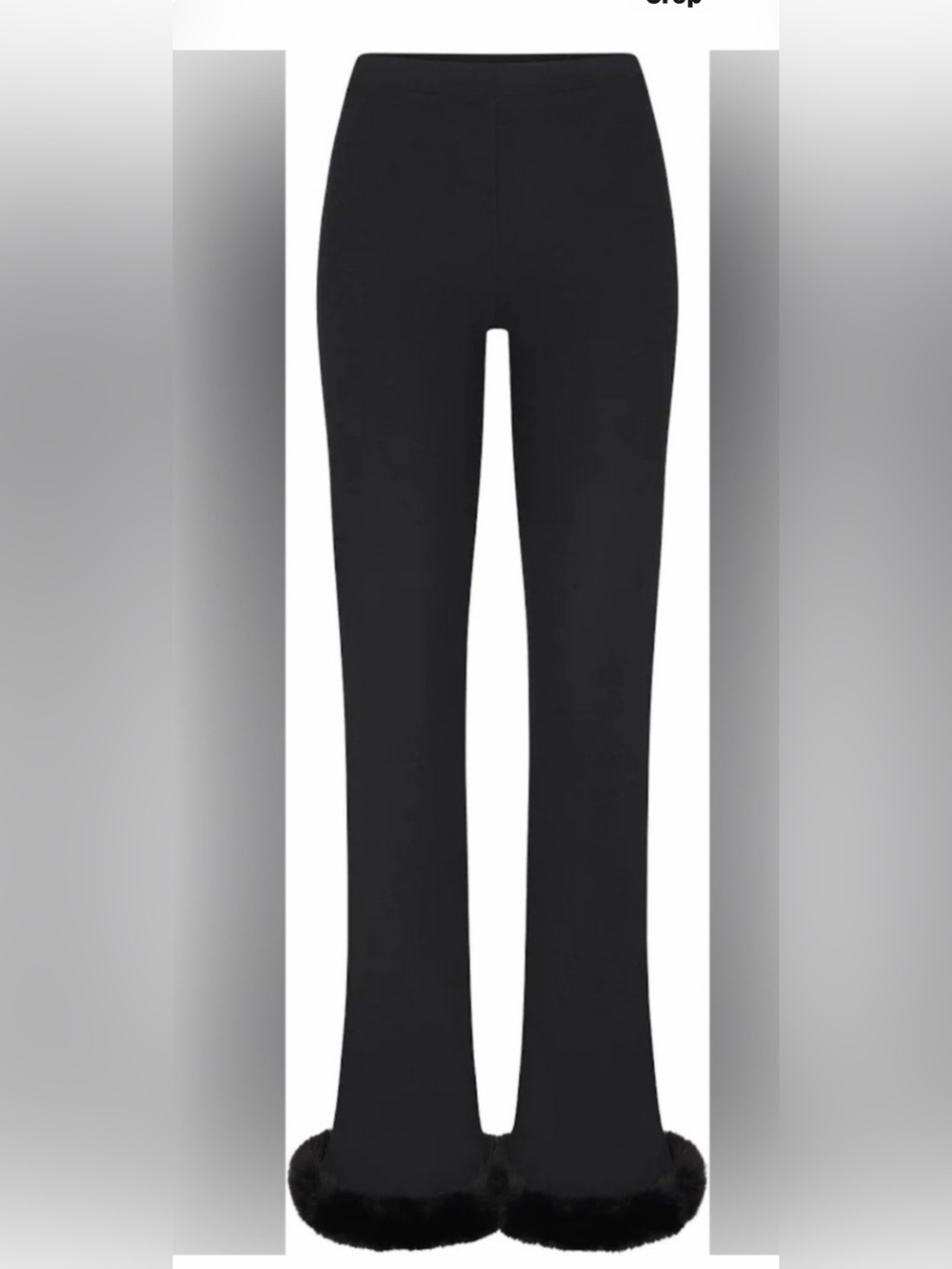 NWT SKIMS Cloud Fur Trim
Black Onyx Flare Pants Faux Fur
Sz M